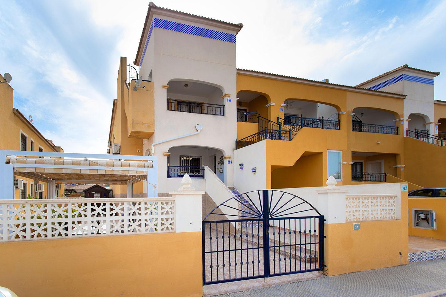 Bungalow La Herrada Los Montesinos Zewnętrze zdjęcie